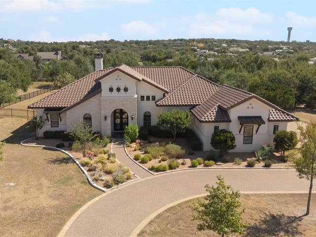 View 8609 Bellancia DR in Belvedere 8609 Bellancia DR - property photo 1 - Luxury home in Belvedere, Austin, TX