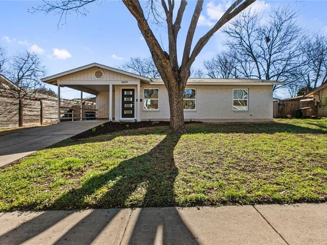 8609 Parkfield Dr