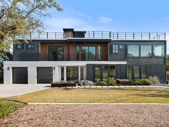 8610 Grandview Dr