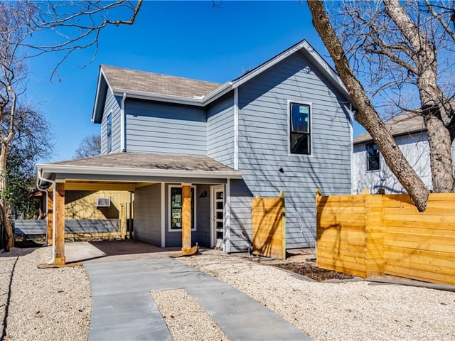 8610 Hathaway Dr Unit #B