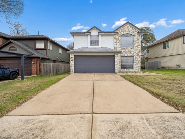 8611 Devine LN