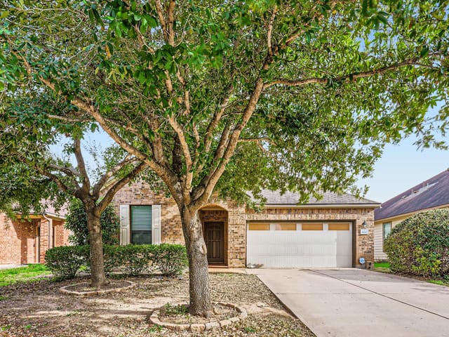 8617 Ipswich Bay Dr