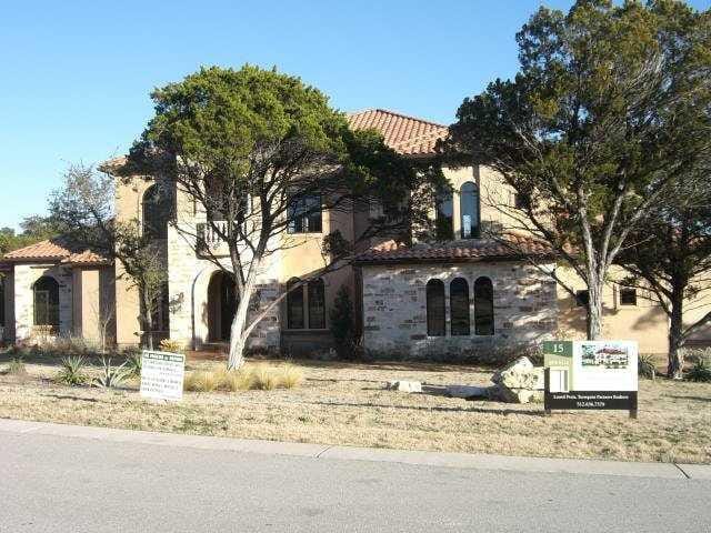 8625 Calera Dr