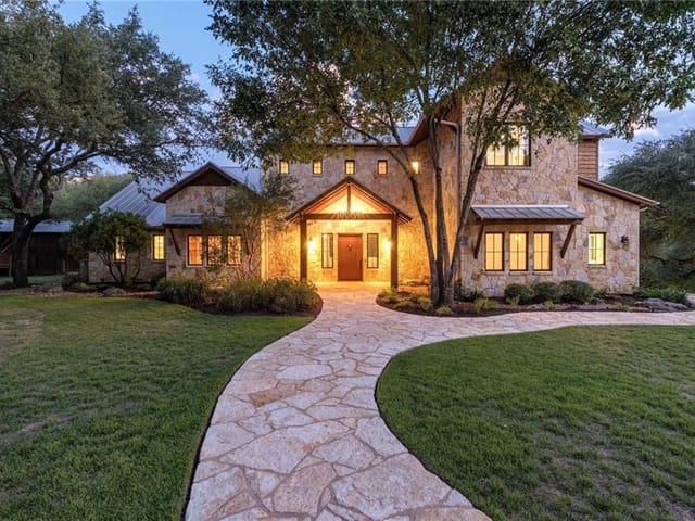 8701 Crystal Creek CIR