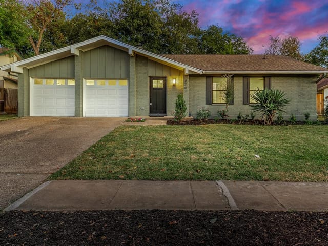 8701 Dawnridge Cir