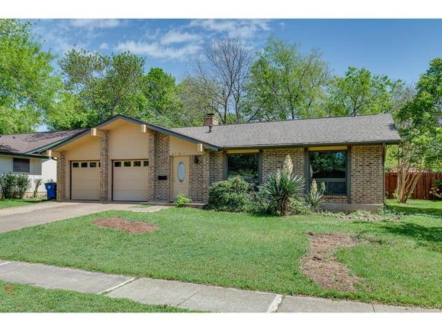 8701 Dawnridge Cir