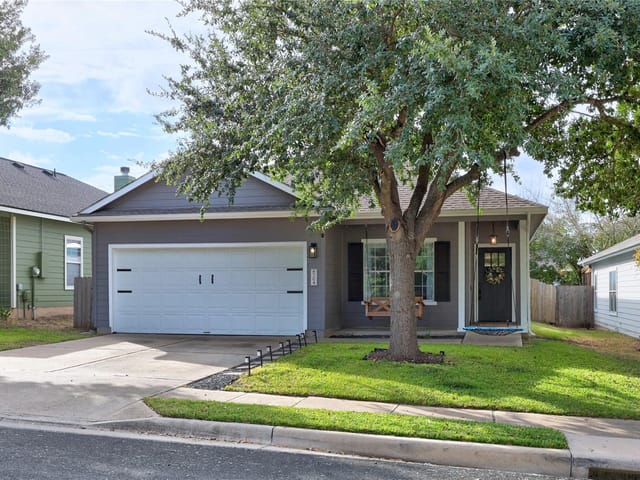 8704 Meridian Oak LN