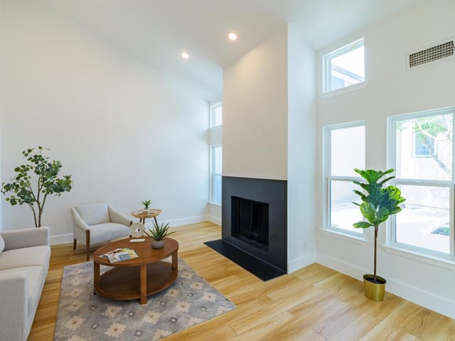 8705 Merion Cir