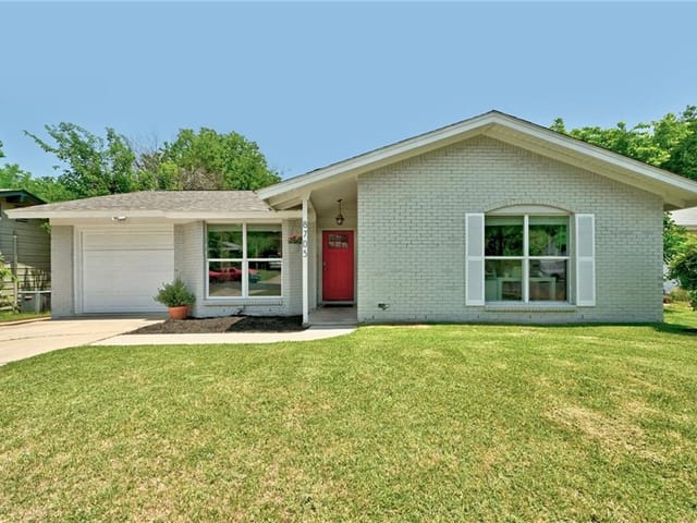 8705 Redfield Ln