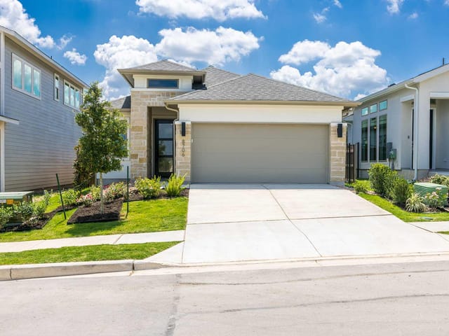 8706 Basil Hayden LN