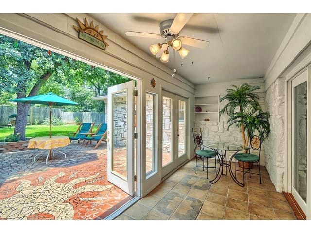 8708 Azalea Trl