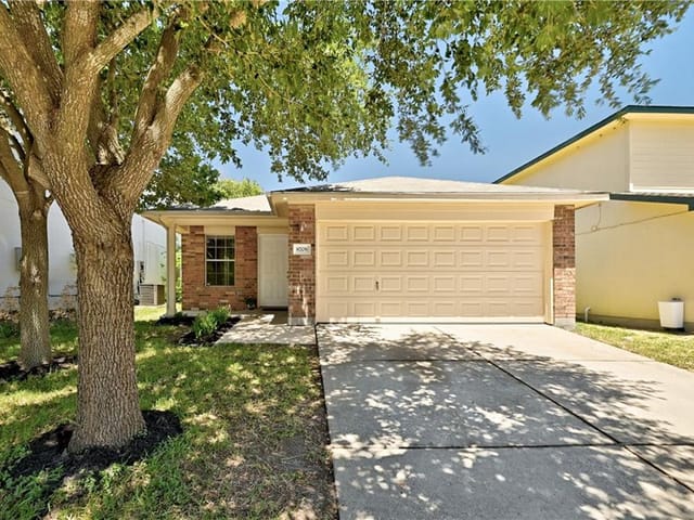 8708 Dittmar Oaks Dr