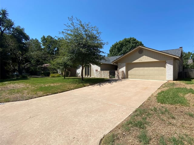 8708 Melshire Dr