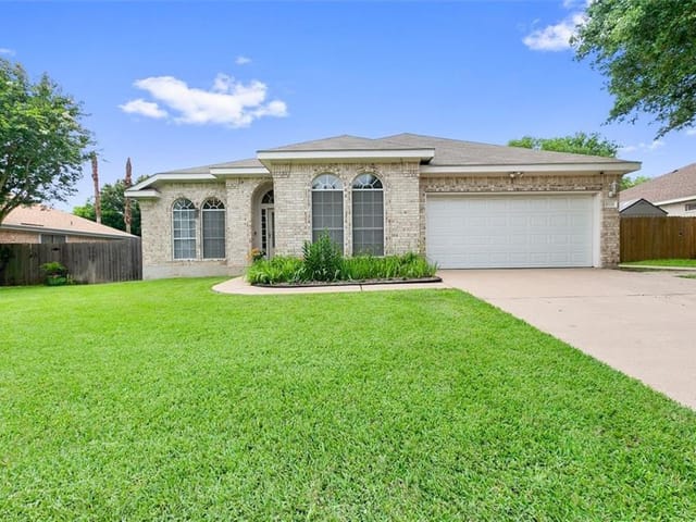 8708 MINOT Cir