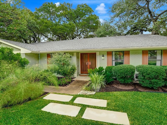 8709 Oakmountain Cir