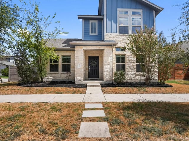 8709 Slater DR