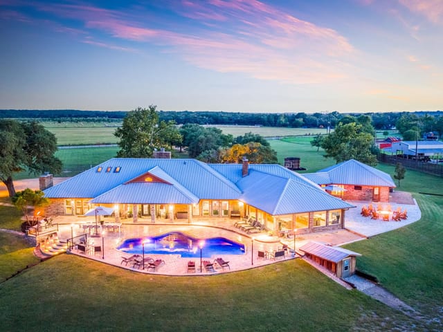 871  Chimney Valley Rd  