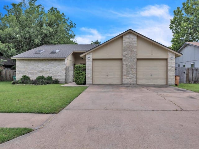 8713 Pineridge DR