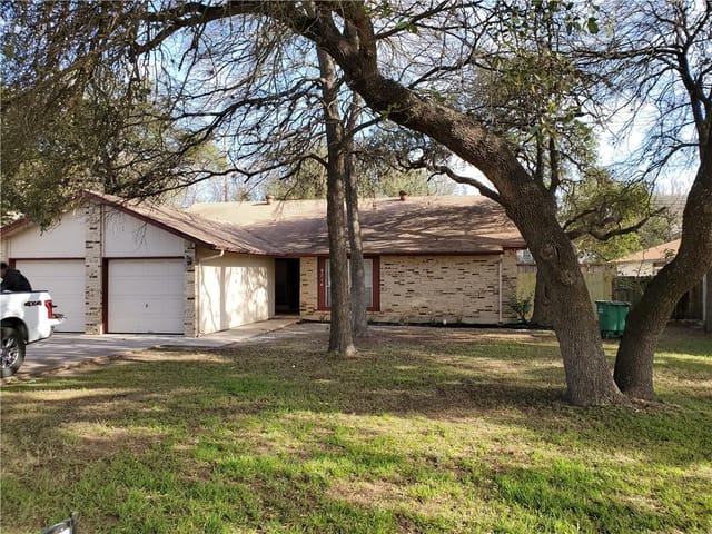 8714 Pineridge Dr