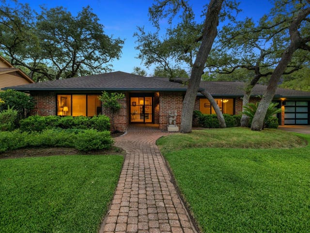 8714 Ridgehill Dr