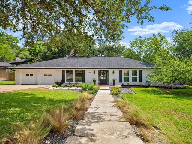 8714 Silverhill Ln