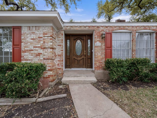 8717 Tallwood Dr
