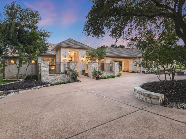8721 Mendocino DR