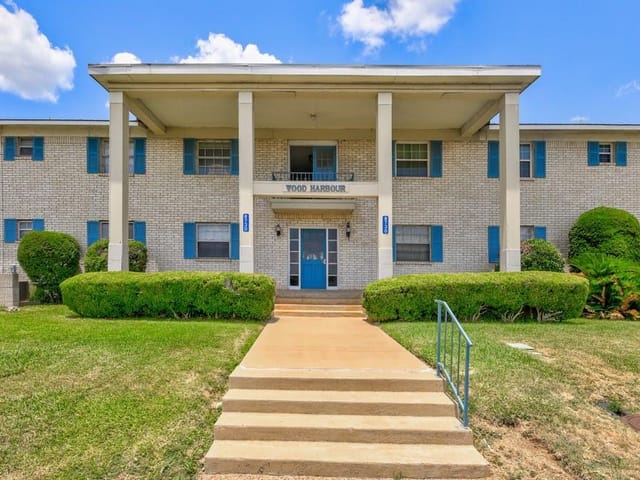 8730 N Mopac Expy Unit #109