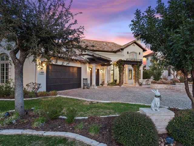 8738 Chalk Knoll Dr