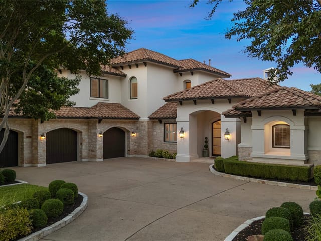 8744 Chalk Knoll Dr