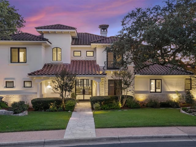 8747 Chalk Knoll Dr