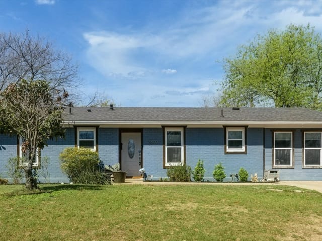 8800 Redfield LN