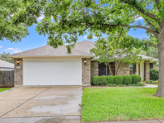 8801 Copano Dr