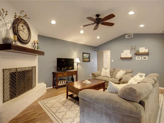 8801 Dawnridge Cir - Sold by Keenan Group