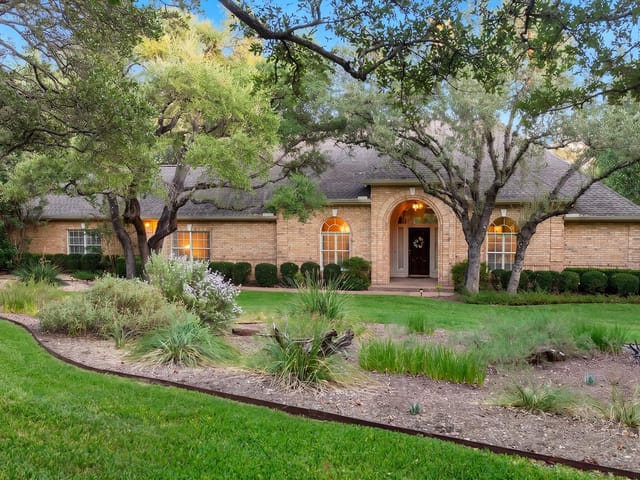 View 8807 Smoketree CV 8807 Smoketree CV, photo 1 of 6, Austin, TX