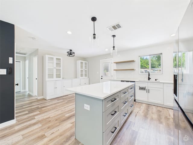 8810 Slayton DR