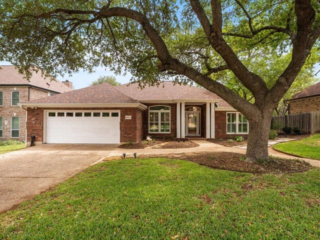 8813 Marybank DR