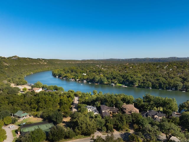 8816 Big View DR