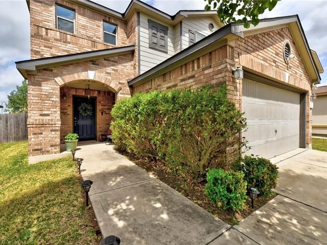 8816 Edmundsbury Dr
