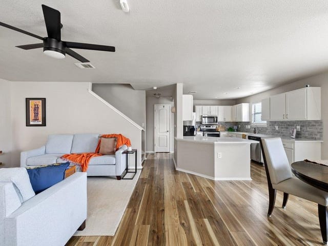8816 Milton Lease DR