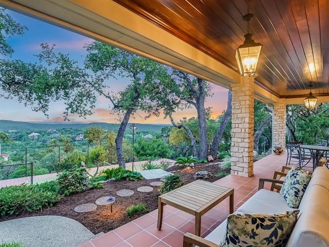 8817 Bell Mountain Dr