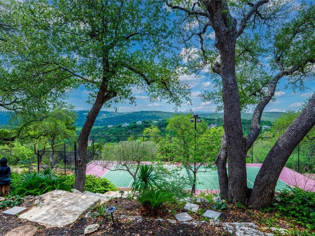 8817 Bell Mountain Dr