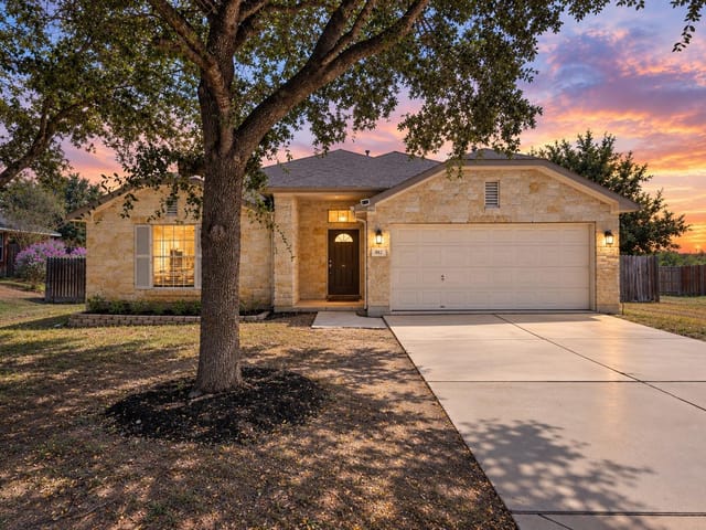 882 Shadow Creek BLVD