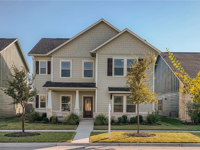 8821 Sikes Way
