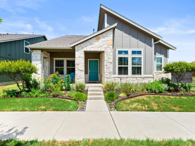 8825 Slater Dr