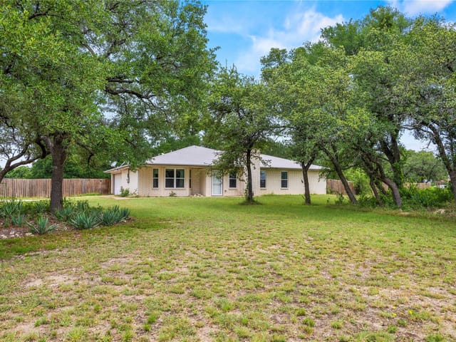 8827 E Highway 190