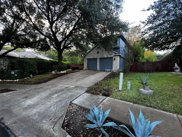 8841 Taline Cir