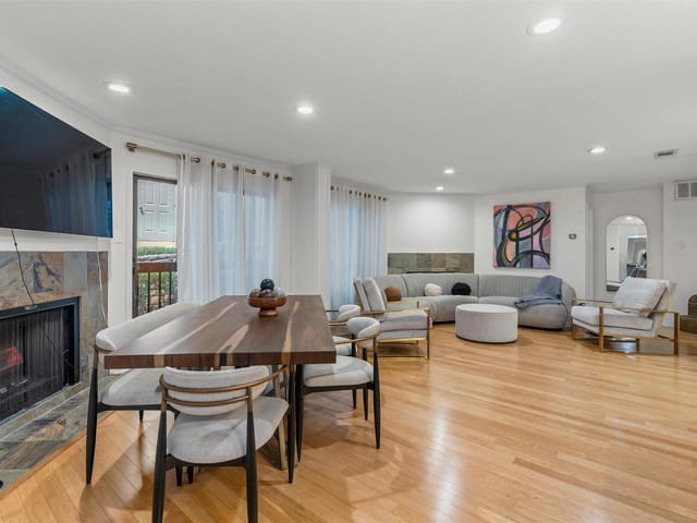 8888 Tallwood DR Unit #1106