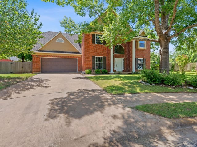 8900 Brushygate CV