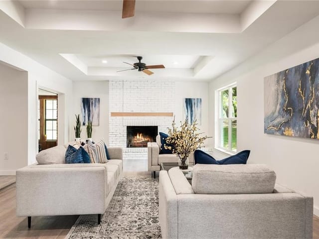 8902 Balcones Club Dr